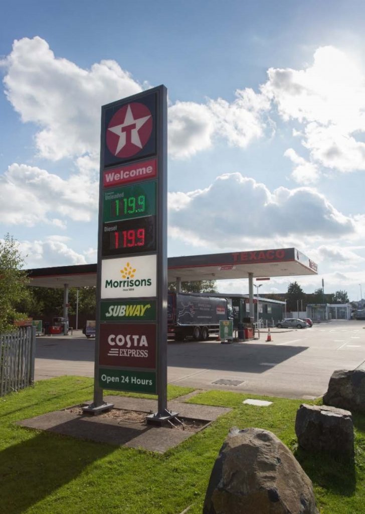 Rontec Petrol Station with Convenience Store & Car Wash, Tipton